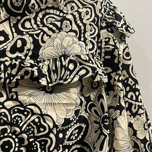 Umgee Floral Black and Cream Women's Top NWT SM - Picture 11 of 12